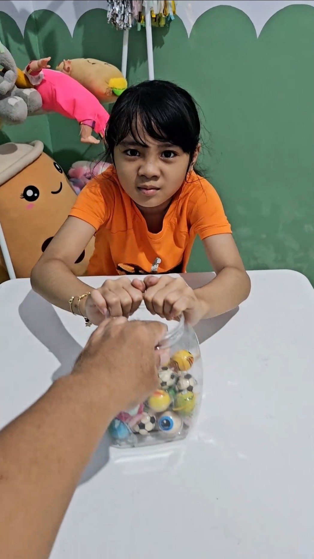 Fight for soft candy