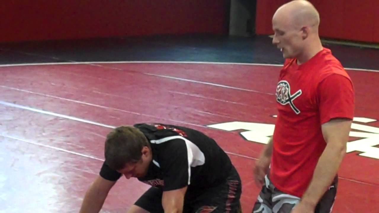 WRESTLING TECHNIQUES - NEUTRAL - Front Headlock Go-Behind Drill - Part ...