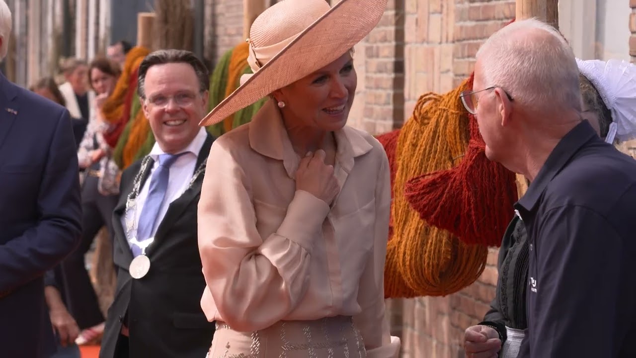 Oranje boven: Máxima beleeft 'Koninginnedag' in Genemuiden