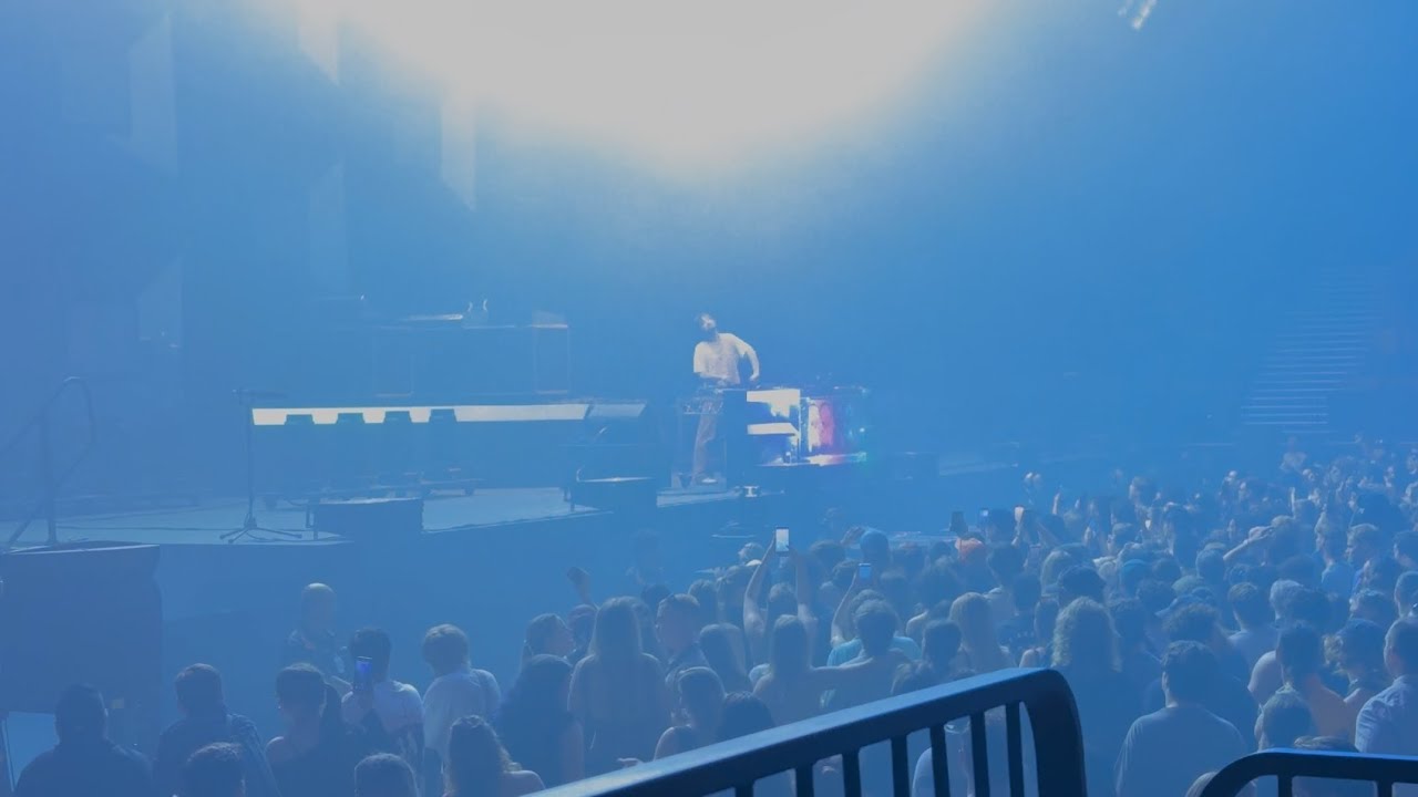 Tame Impala - Let It Happen (DJ Set Mix / live at Brisbane Entertainment Centre) [07/12/2025]