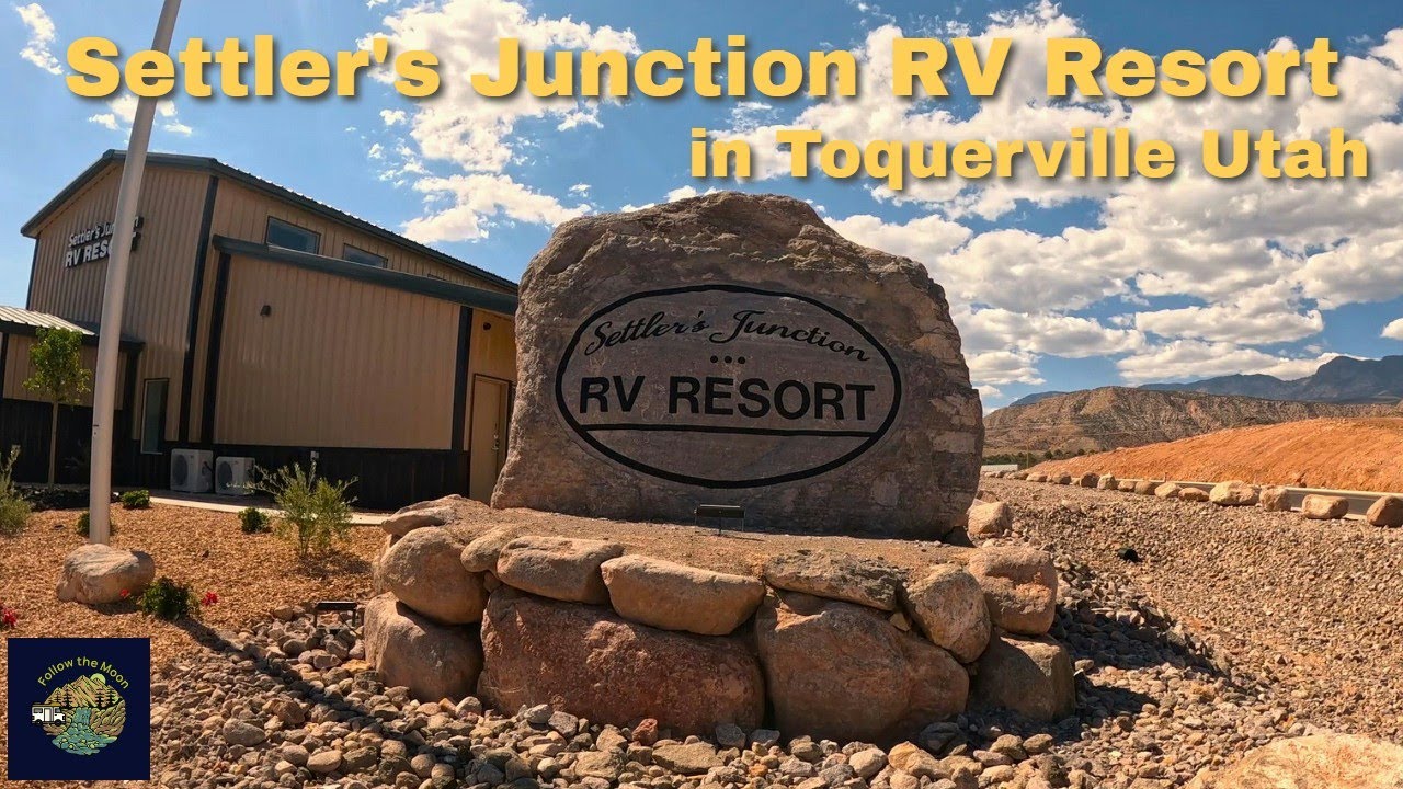 Original tour thumbnail showing the Settler’s Junction sign and clubhouse