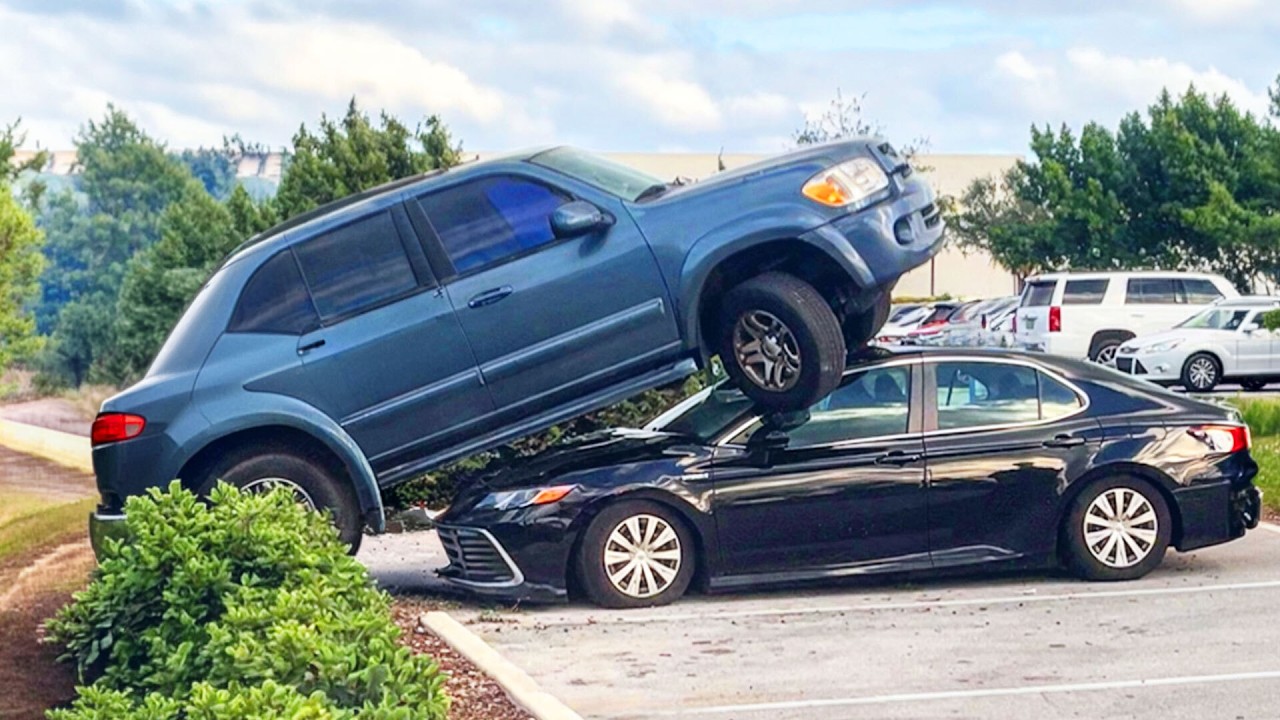 The Dumbest Drivers Ever (Part 2)