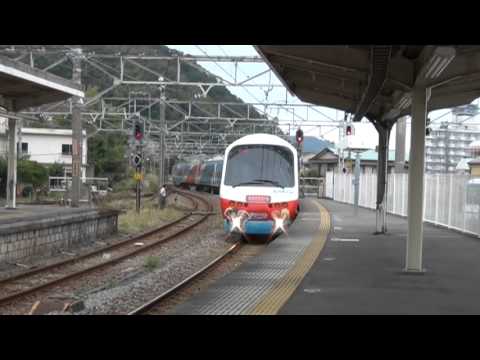 伊豆急「夏色キセキ」アルファリゾート21_伊東駅入線