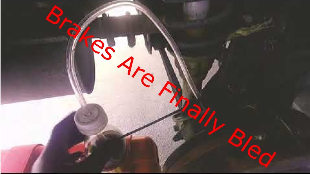 How to bleed brakes by yourself 1993 Honda Civic YouTube