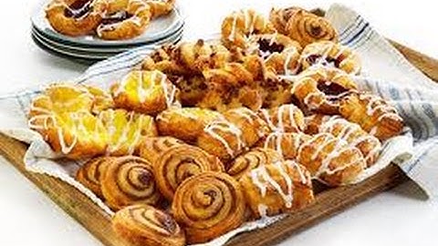 automatic cookie packing machine video horizontal pastries flow wrapping equipment solution