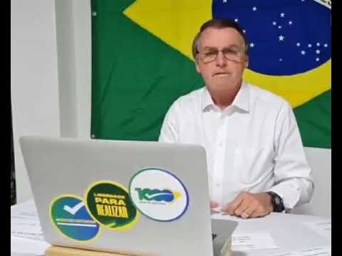 Sem saber que está sendo gravado, Bolsonaro insinua que 'rouba pouco' em contratos