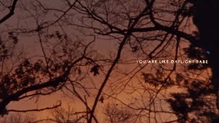 Vance Joy - Daylight [Official Lyric Video]