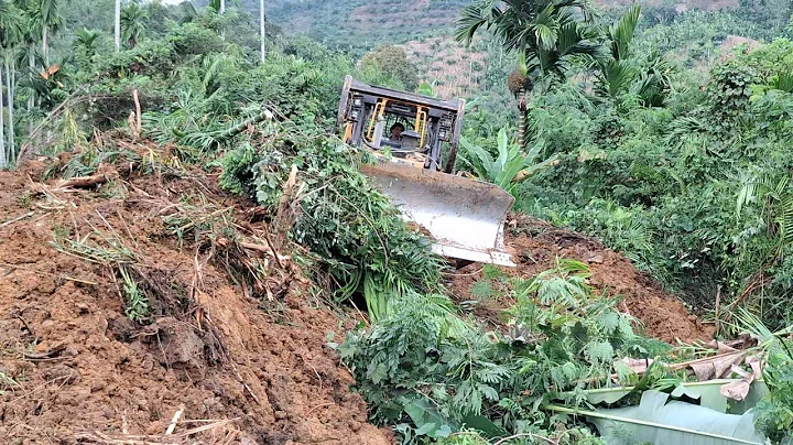 Tough Job! CAT D6R Bulldozer Cuts Through Mountain to Build New Road on Cliff