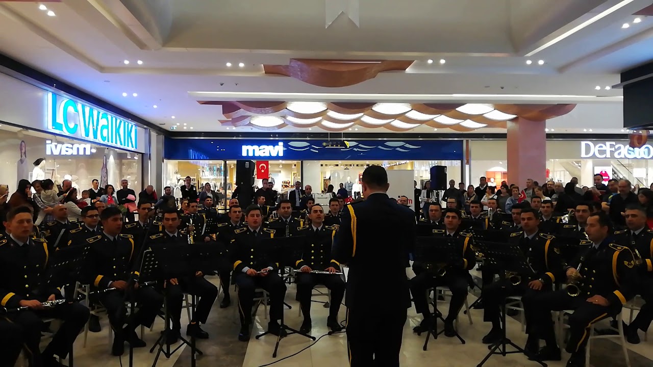 Hava Kuvvetleri Bandosu | Biz Atatürk Gençleriyiz | 29 Ekim 2018