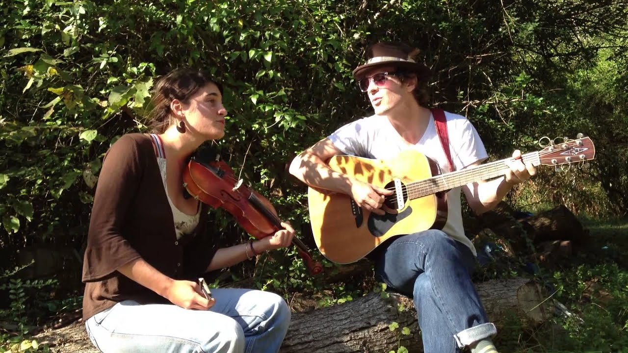 The New Familiars - Justin Fedor & Lizzy Plotkin play JJ Cale