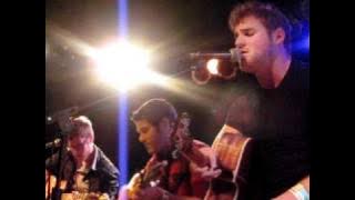 Use Somebody (Cover) Live w/ Boyce Avenue