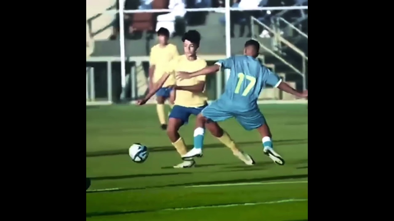 جونيور إلى جانب والده في النصر😨🔥!