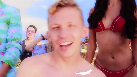 Kick It With The Dancing Dolls - Click - Interactive Music Video - Tom Goss