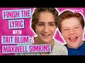 Capture de la vidéo Netflix's Home Team Stars Tait Blum & Maxwell Simkins Play 'Finish The Lyric'