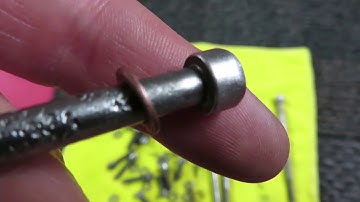Experiment: Using Vinegar to Remove Rust from Bolts?