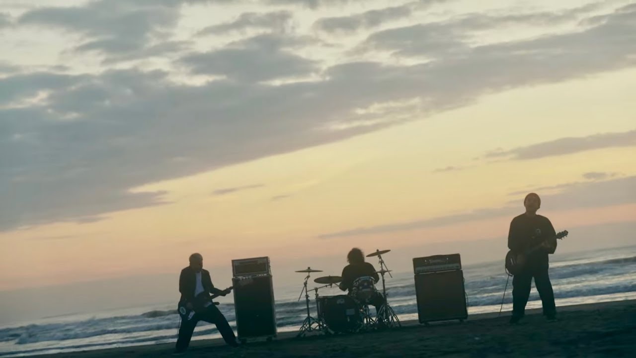 Suspended 4th - GIANTSTAMP(OFFICIAL VIDEO) - YouTube