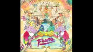 Video thumbnail of "Fauna - E"