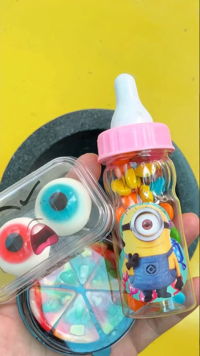 Satisfying crushing eye candy, ASMR video #shorts #candy #asmrcandy