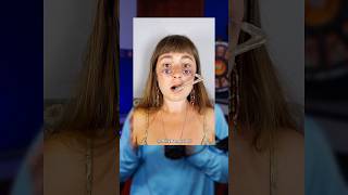 She Paints With Her Mouth 👀