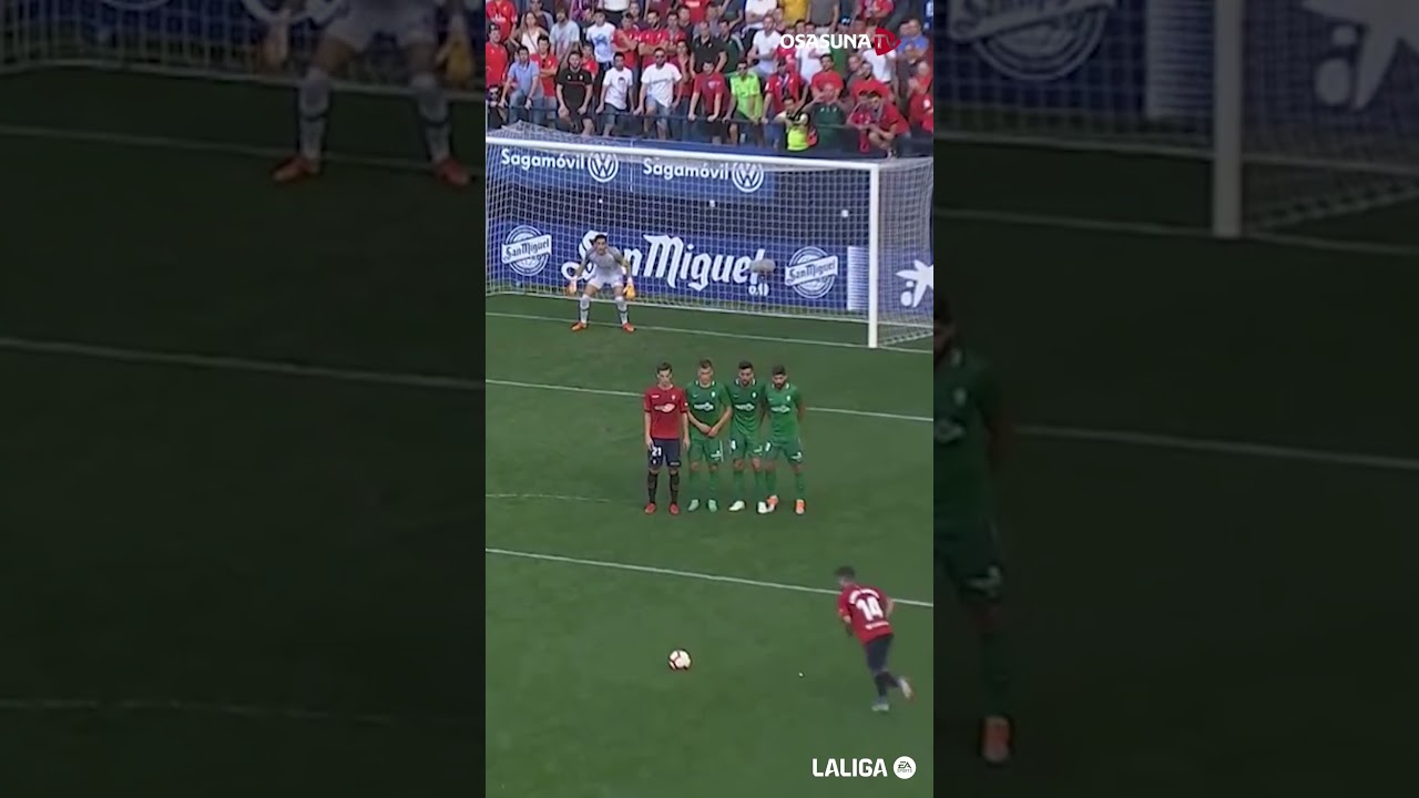🔙 Ocho años del golazo de falta de Rubén García al Sporting de Gijón.#LALIGAHighlights