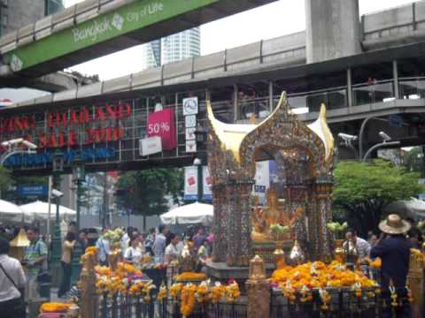 バンコク　パワースポット『エラワンの祠』