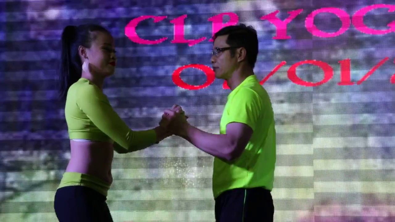 yoga para niños Biểu diễn Tất Niên 07/01/2017 - Thầy Lâm + Cô Nhân (part 2)