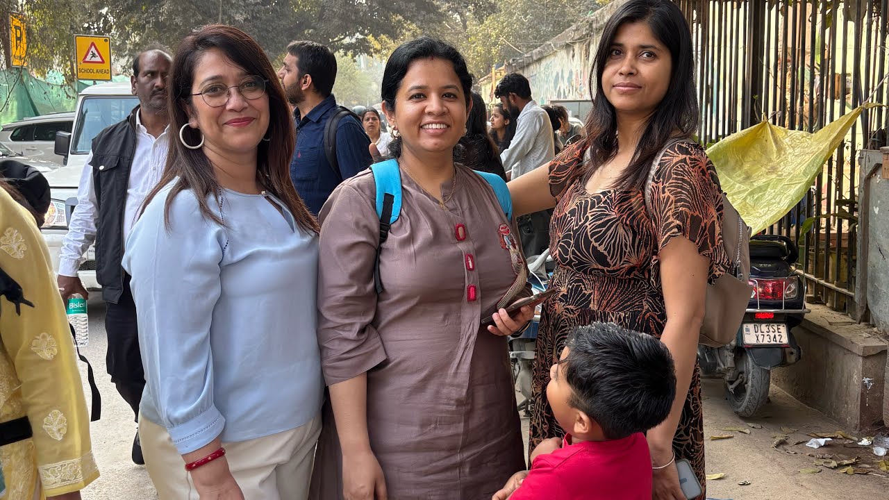 দিল্লী এসেছি কেনা কাটা তো করতেই হবে Tanhir Paakshala Vlog #minivlog #viralvideo #food #foodvlog