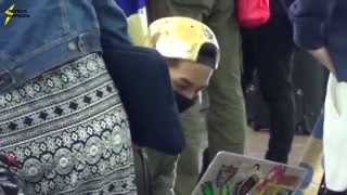 140516 ICN 출국 - 노트북 하는 미노
