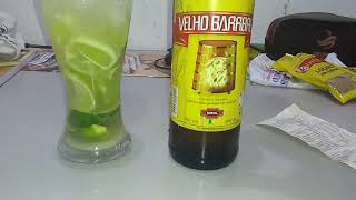 Cachaça Adoçada Velho Barreiro 910ml - mobile-superprix