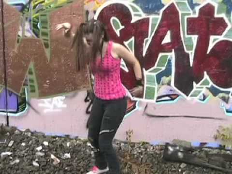 Nicole & Ashley - Rocker Girl Music Video