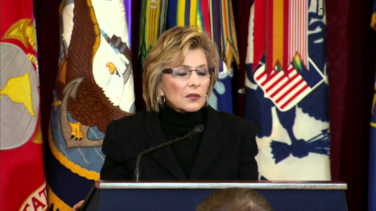 Senator Boxer Speaks at Event Honoring Women in Military
