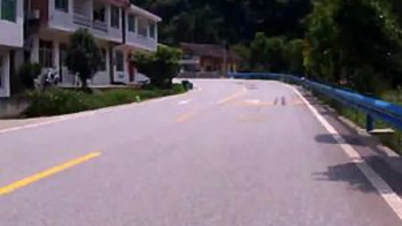 骑行秦岭  背景音乐《琼海国都》