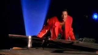 Watch Keith Sweat Keep It Comin video