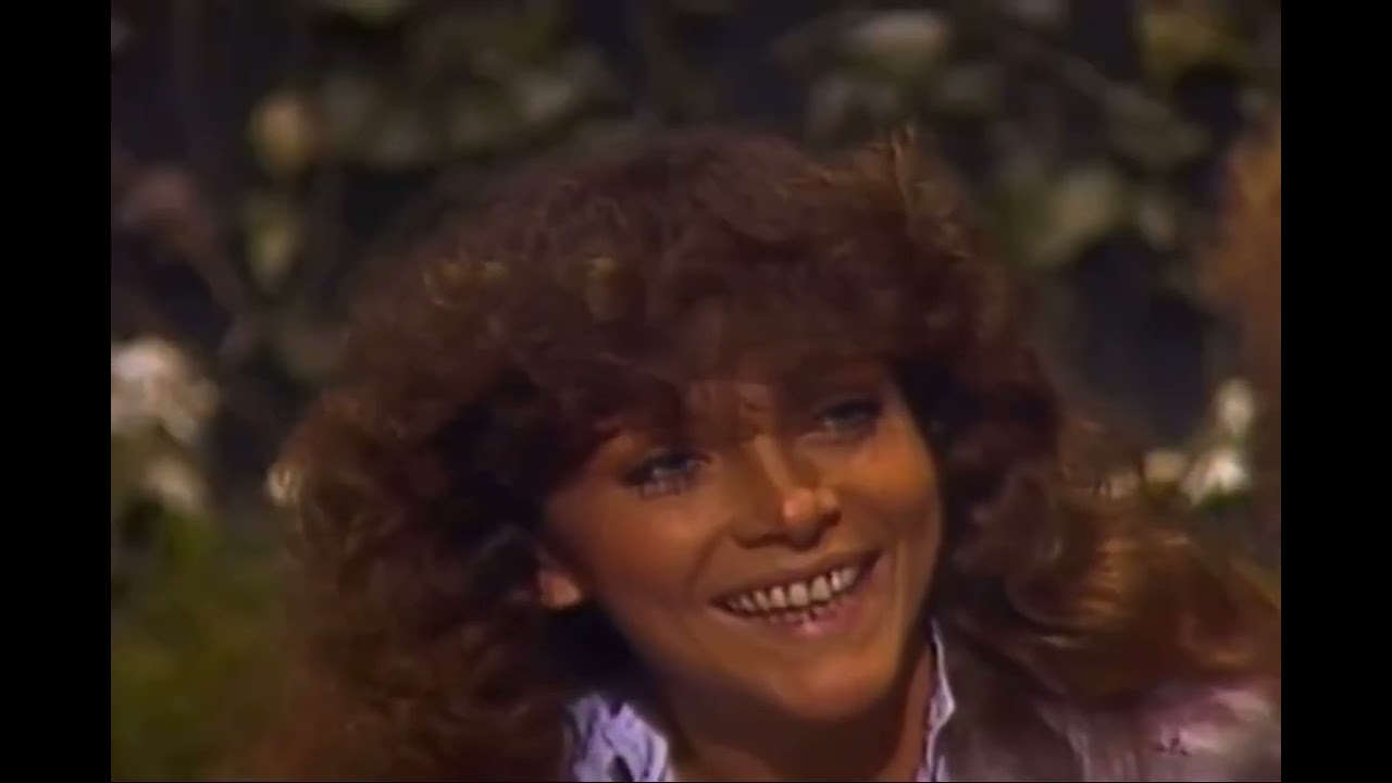 Anche i Ricchi Piangono (Los ricos también lloran) - Luis Antonio e Mariana in giardino