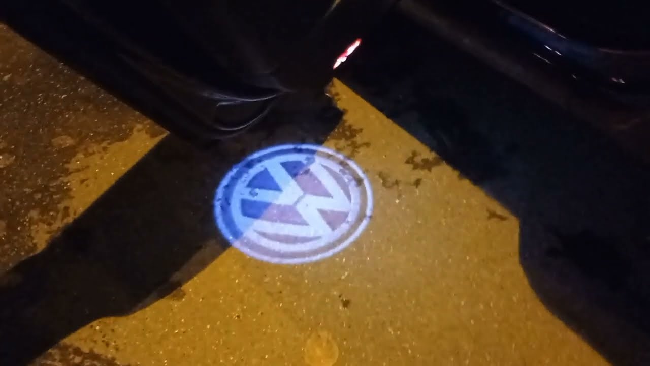 Плафоны с проекцией логотипа Фольксваген. - YouTube