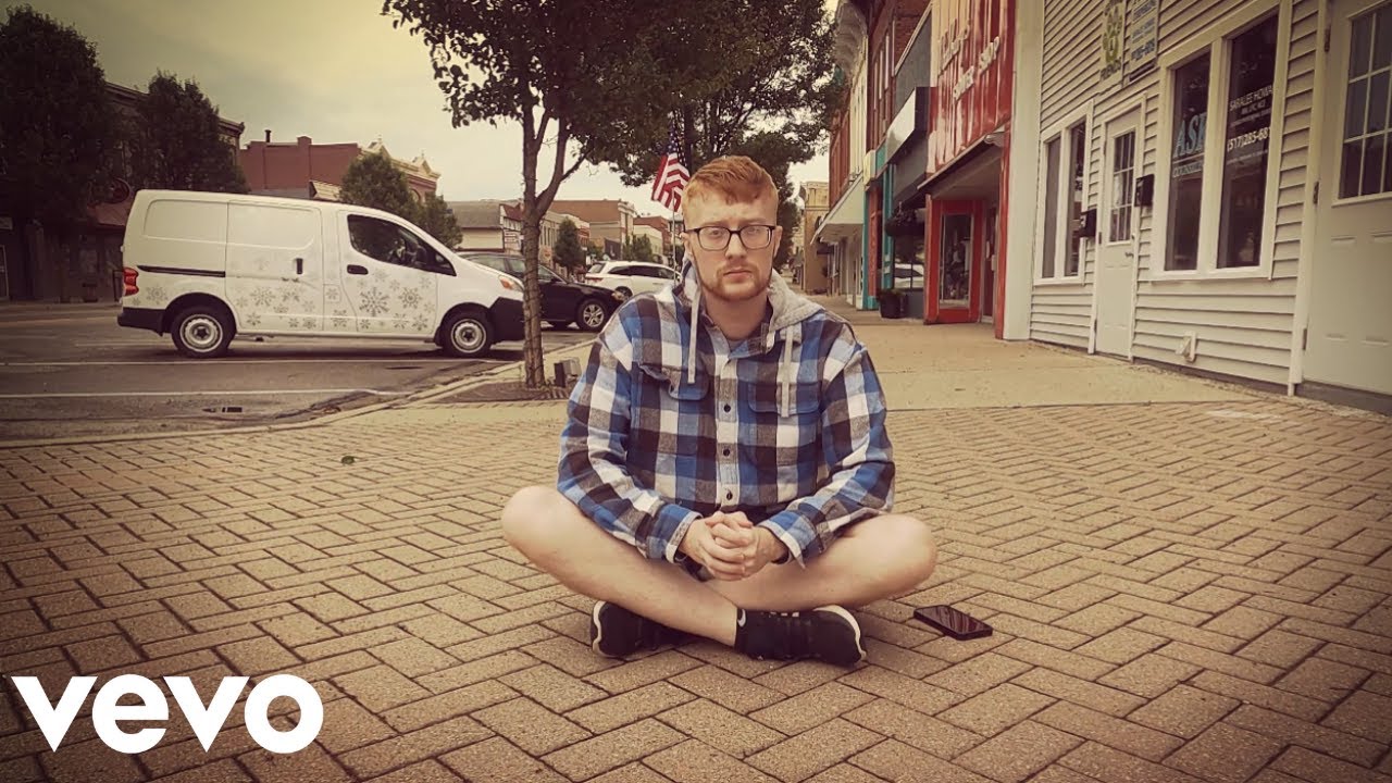 beetlebat - Crowd of Two (Official Music Video)