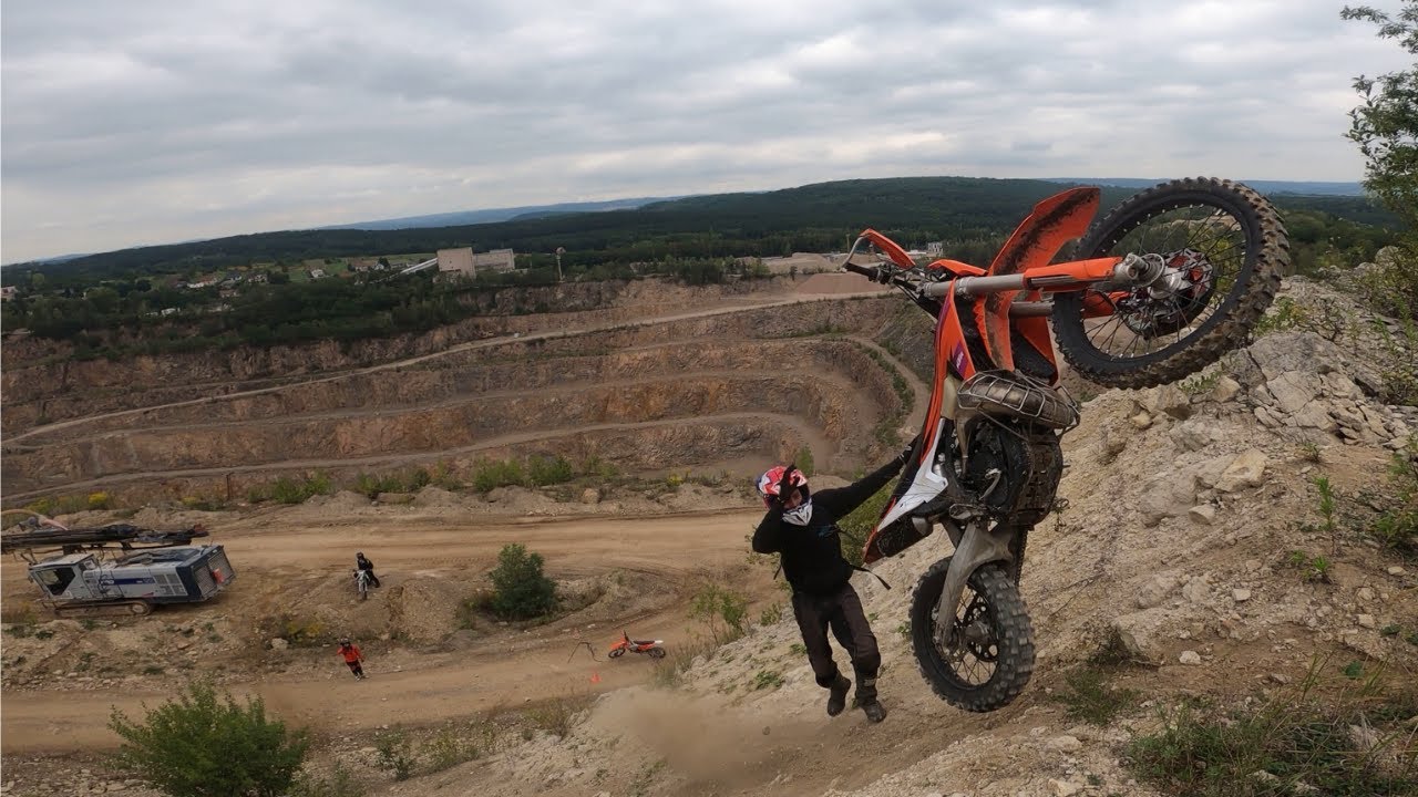 Enduro - Crashes Included! | ft. Enduro KeX