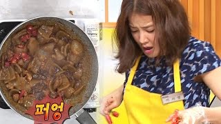 이시영, 폭발하는 돼지 껍질에 비명 ‘깜놀’ @백종원의 3대 천왕 85회 20170512
