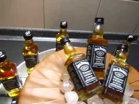 Jack Daniels Mini Kühlschrank : Jack daniels fondant torte geburtstags torte youtube Jack Daniels Mini Kühlschrank : Jack daniels fondant torte geburtstags torte youtube