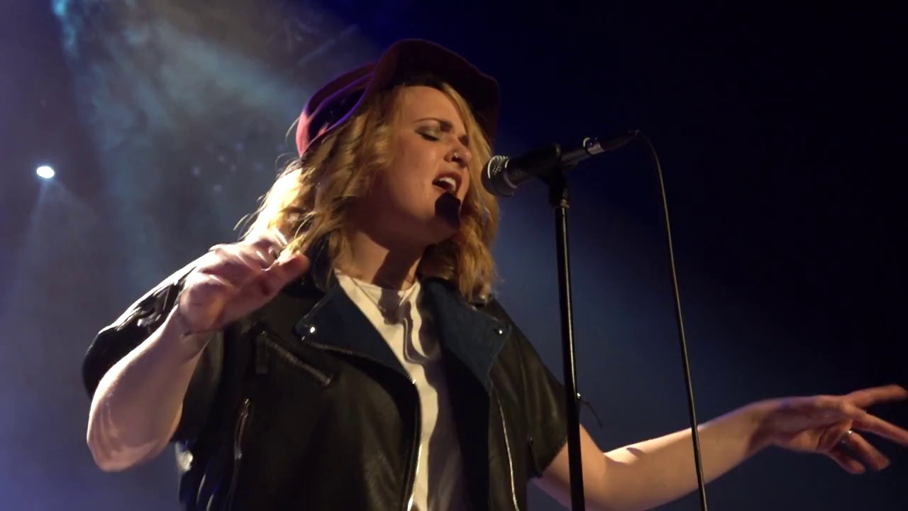 elles-bailey-let-me-hear-you-scream-live-la-maladrerie-beauvais-2018