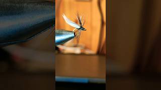 Мушка на Хариуса #рыбалка #мушка #flytying #снасти #fishing #нахлыстоваяловля #нахлыст #хариус