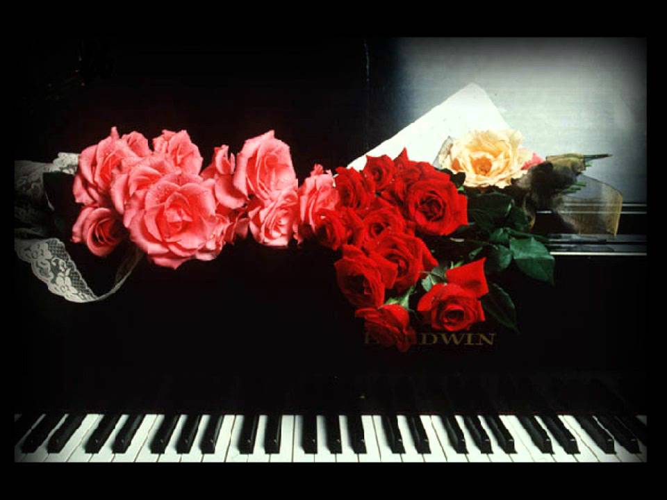 Картинки с днем рождения женщине пианистке