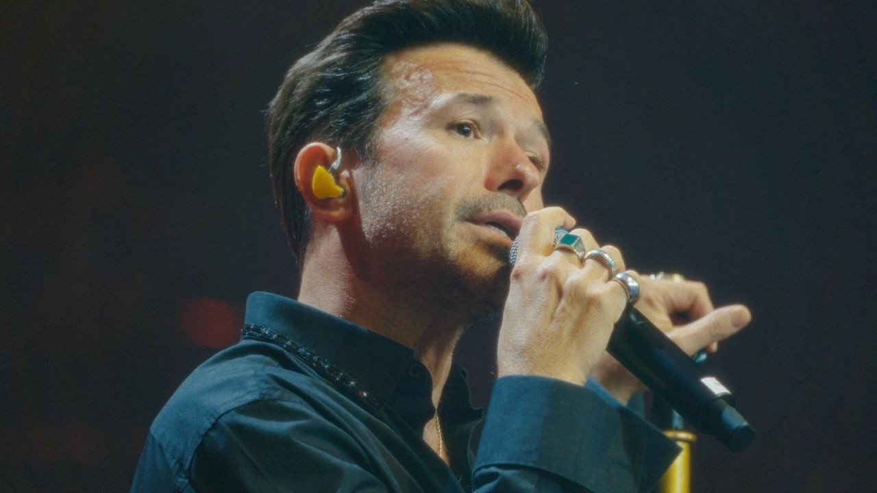 Yalın - Bir Büyülü Gece (Live at the Royal Albert Hall)