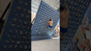 'flaggy flag flag the left' V4 @40° on the Kilter Board Original.  @auroraclimbing #kilterboard