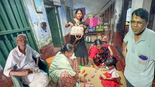 পরী অনেকদিন পর পিসির বাড়ি গেলো, অসুস্থ পিসেমশাইকে দেখতে