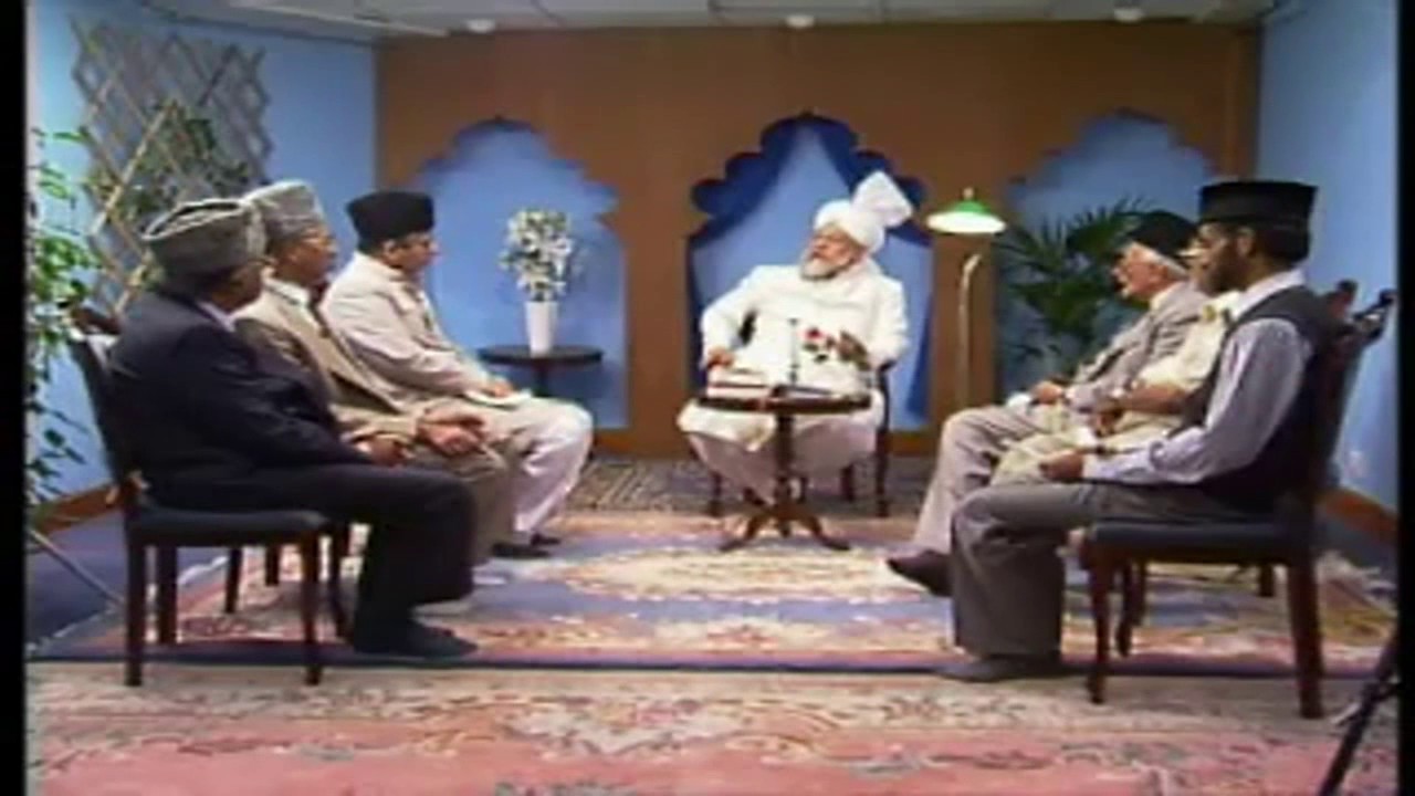 Baba Ghulam Fareed accepted Mirza Ghulam Ahmad(as) - YouTube