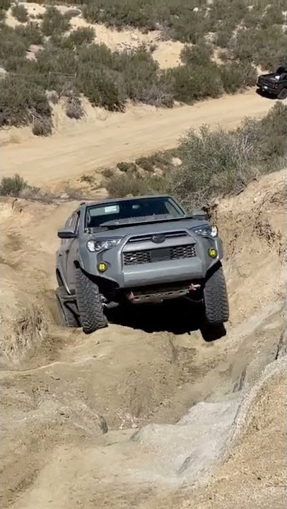 Download lagu Toyota 4Runner