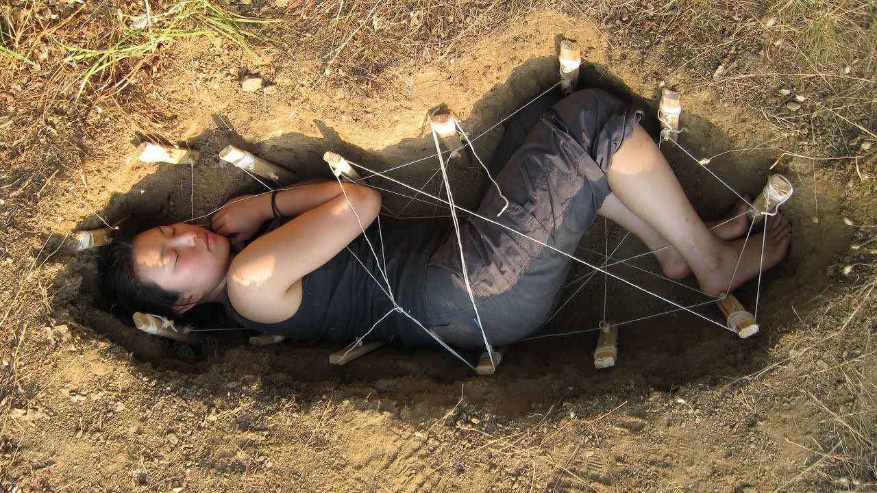 These mushrooms eat your flesh when you die