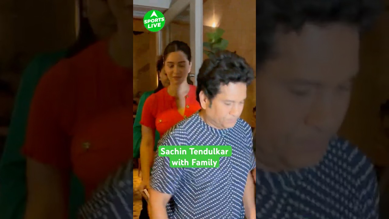 Sachin Tendulkar Spotted with Family 