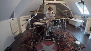 Deux Batteurs Sam Bru